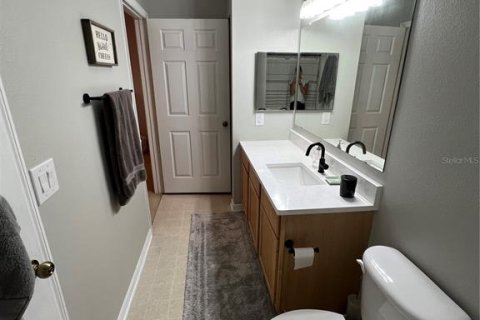 Condominio en alquiler en Sarasota, Florida, 1 dormitorio, 76.37 m2 № 2107558 - foto 11