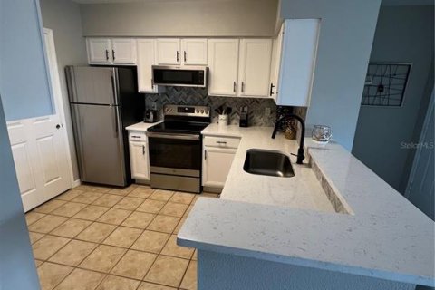Condominio en alquiler en Sarasota, Florida, 1 dormitorio, 76.37 m2 № 2107558 - foto 4