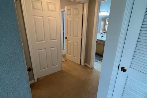 Condominio en alquiler en Sarasota, Florida, 1 dormitorio, 76.37 m2 № 2107558 - foto 9