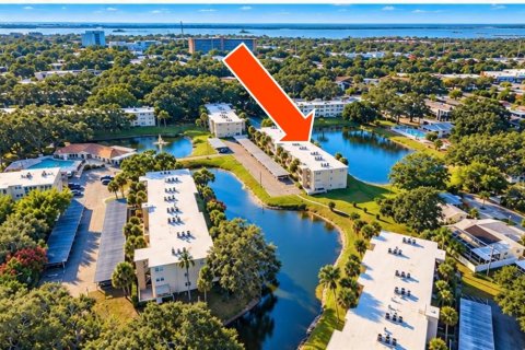 Copropriété à vendre à Dunedin, Floride: 2 chambres, 86.12 m2 № 2387645 - photo 2
