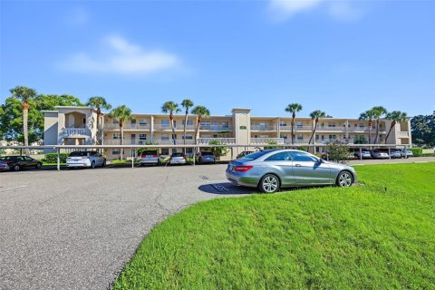Copropriété à vendre à Dunedin, Floride: 2 chambres, 86.12 m2 № 2387645 - photo 9
