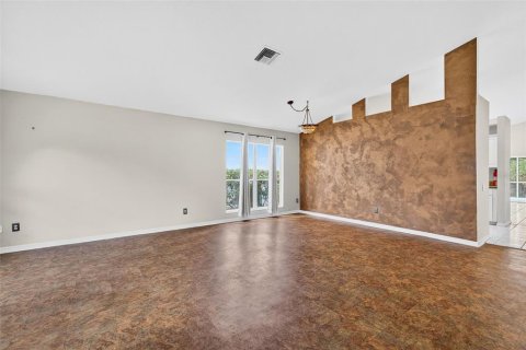 House in Tampa, Florida 3 bedrooms, 171.68 sq.m. № 1844696 - photo 14