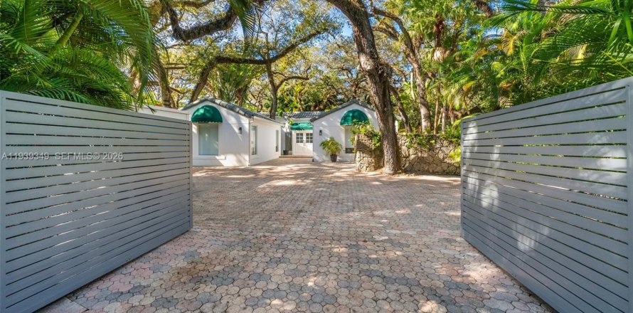 Casa en Miami, Florida 4 dormitorios, 232.81 m2 № 2002262