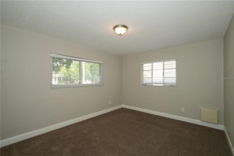 House in Tampa, Florida 3 bedrooms, 117.89 sq.m. № 2203297