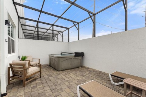 Townhouse in Davenport, Florida 3 bedrooms, 165.18 sq.m. № 1810725 - photo 13