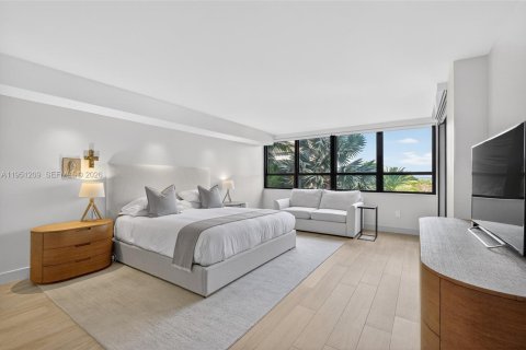 Купить кондоминиум в Майами, Флорида 2 спальни, 174.84м2, № 2011023 - фото 21