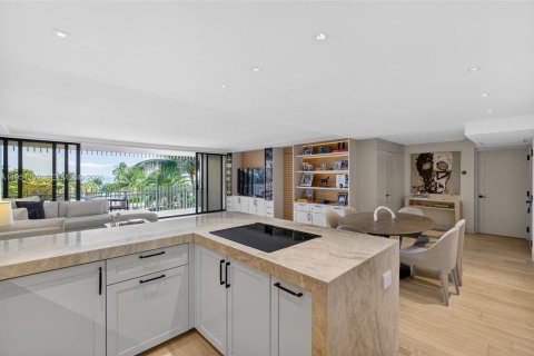 Купить кондоминиум в Майами, Флорида 2 спальни, 174.84м2, № 2011023 - фото 12