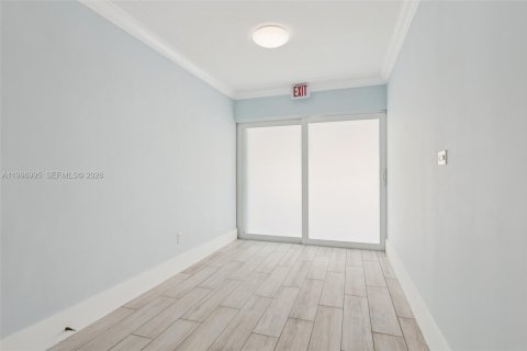 Villa ou maison à vendre à North Miami, Floride: 3 chambres, 108.6 m2 № 2060734 - photo 6