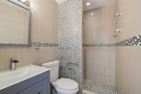 Villa ou maison à vendre à North Miami, Floride: 3 chambres, 108.6 m2 № 2060734 - photo 27