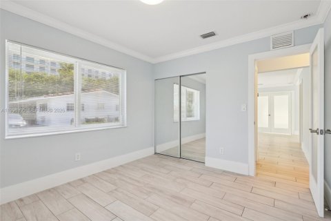 Villa ou maison à vendre à North Miami, Floride: 3 chambres, 108.6 m2 № 2060734 - photo 26