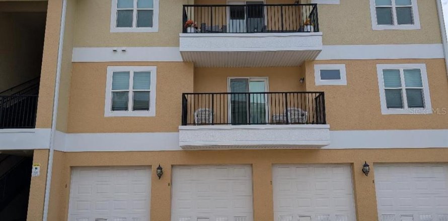 Condominio en New Port Richey, Florida, 3 dormitorios  № 1907063