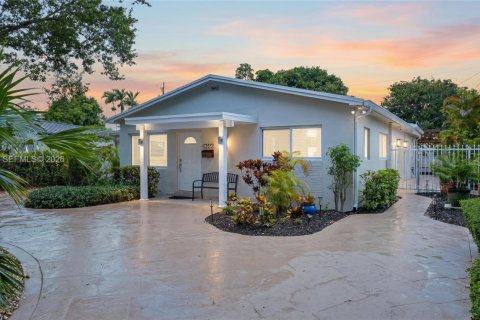 Casa en venta en Virginia Gardens, Florida, 4 dormitorios, 169.08 m2 № 2065410 - foto 28