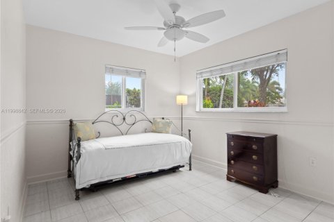 Casa en venta en Virginia Gardens, Florida, 4 dormitorios, 169.08 m2 № 2065410 - foto 10