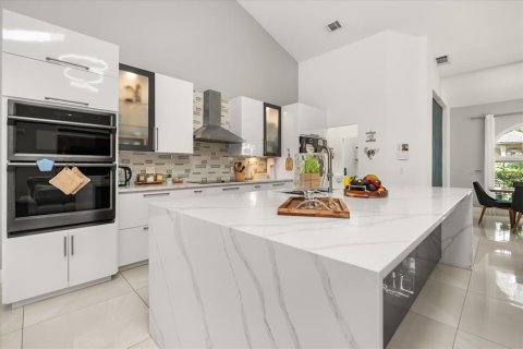 Casa en alquiler en Orlando, Florida, 5 dormitorios, 277.03 m2 № 2105311 - foto 5