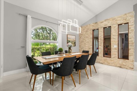 Casa en alquiler en Orlando, Florida, 5 dormitorios, 277.03 m2 № 2105311 - foto 9