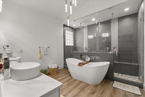 Casa en alquiler en Orlando, Florida, 5 dormitorios, 277.03 m2 № 2105311 - foto 17