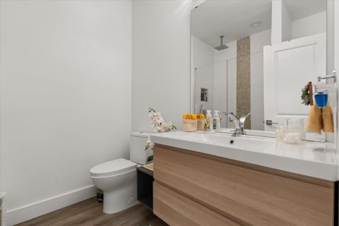 Casa en alquiler en Orlando, Florida, 5 dormitorios, 277.03 m2 № 2105311 - foto 28