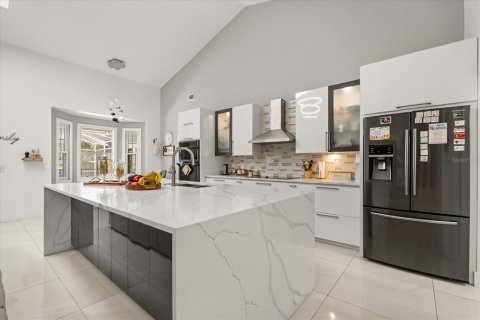 Casa en alquiler en Orlando, Florida, 5 dormitorios, 277.03 m2 № 2105311 - foto 8