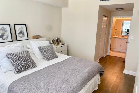 Copropriété à vendre à Hollywood, Floride: 2 chambres, 112.41 m2 № 2045882 - photo 23