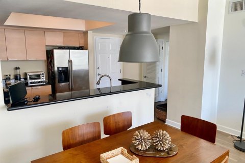 Copropriété à vendre à Hollywood, Floride: 2 chambres, 112.41 m2 № 2045882 - photo 15