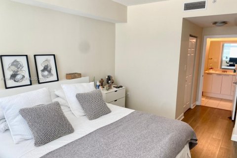 Copropriété à vendre à Hollywood, Floride: 2 chambres, 112.41 m2 № 2045882 - photo 21