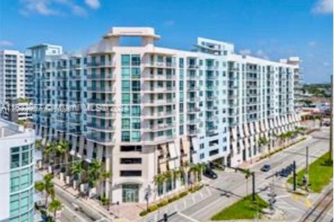 Condo à Hollywood, Floride, 2 chambres № 2045882