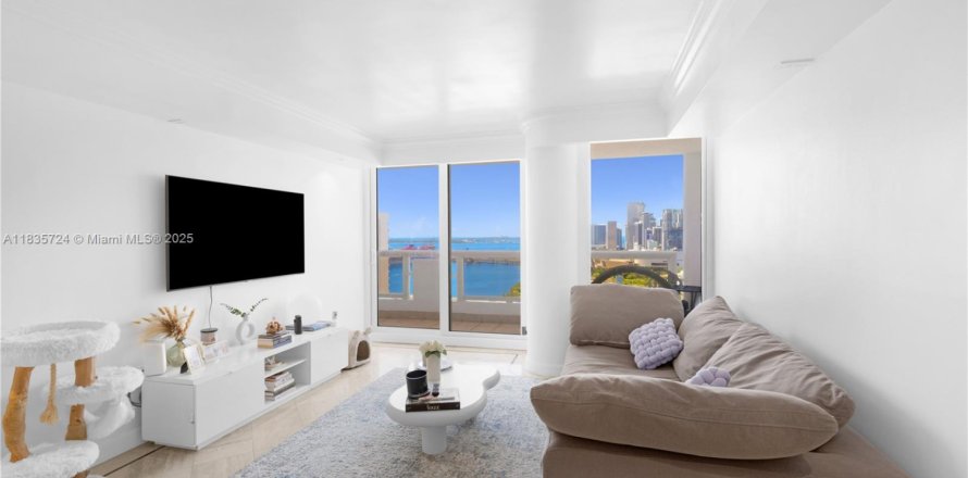 Condo in Miami, Florida, 1 bedroom  № 1818588
