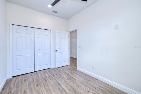 Villa ou maison à vendre à Port Charlotte, Floride: 3 chambres, 134.8 m2 № 1677196 - photo 4