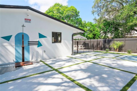 Immobilier commercial à vendre à Miami, Floride: 148.64 m2 № 2016626 - photo 20