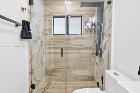 Immobilier commercial à vendre à Miami, Floride: 148.64 m2 № 2016626 - photo 28