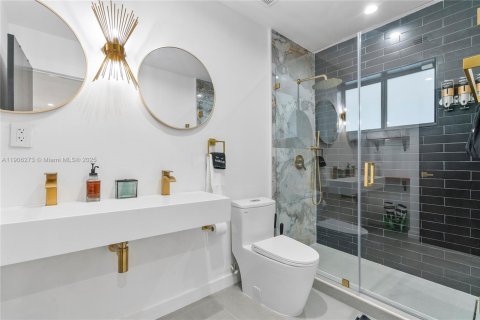 Immobilier commercial à vendre à Miami, Floride: 148.64 m2 № 2016626 - photo 9