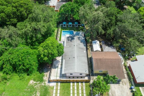 Immobilier commercial à vendre à Miami, Floride: 148.64 m2 № 2016626 - photo 18