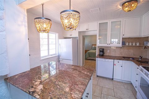 Villa ou maison à vendre à Anna Maria, Floride: 3 chambres, 142.88 m2 № 1904828 - photo 7