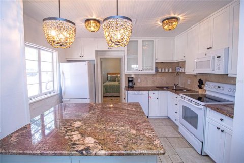 Villa ou maison à vendre à Anna Maria, Floride: 3 chambres, 142.88 m2 № 1904828 - photo 8