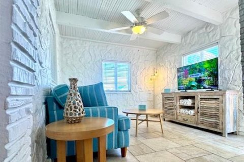 Villa ou maison à vendre à Anna Maria, Floride: 3 chambres, 142.88 m2 № 1904828 - photo 11