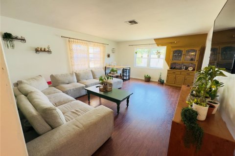 Villa ou maison à vendre à Winter Haven, Floride: 4 chambres, 215.16 m2 № 1680358 - photo 10