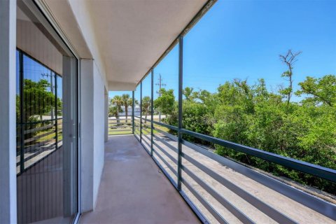 Immobilier commercial à vendre à Englewood, Floride: 89.93 m2 № 1914584 - photo 24