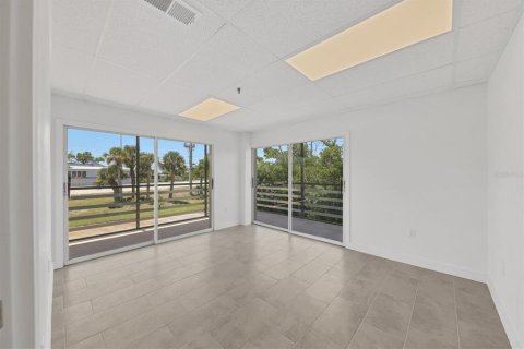 Immobilier commercial à vendre à Englewood, Floride: 89.93 m2 № 1914584 - photo 19