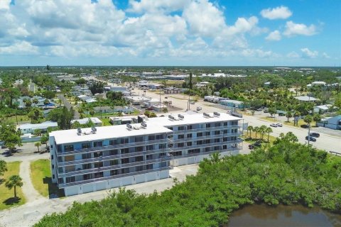 Immobilier commercial à vendre à Englewood, Floride: 89.93 m2 № 1914584 - photo 28