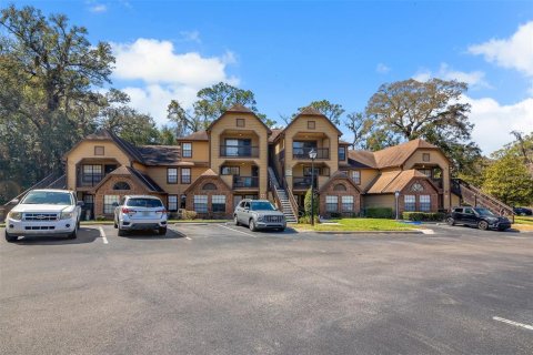 Condo in Altamonte Springs, Florida, 2 bedrooms  № 2143751