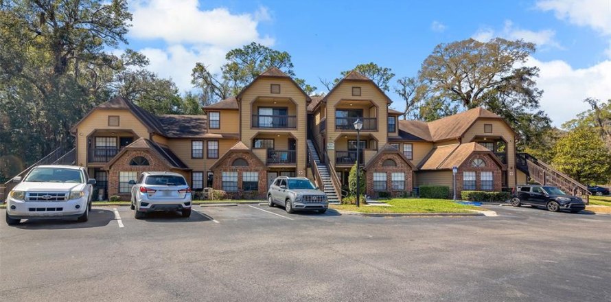 Condo in Altamonte Springs, Florida, 2 bedrooms  № 2143751