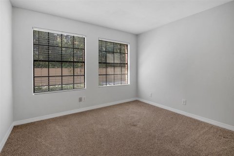 Condo in Altamonte Springs, Florida, 2 bedrooms  № 2143751 - photo 16