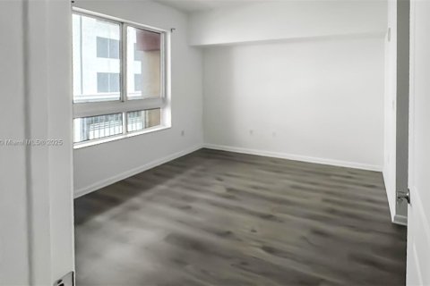 Снять в аренду кондоминиум в Майами, Флорида 1 спальня, 70.51м2, № 1948346 - фото 7