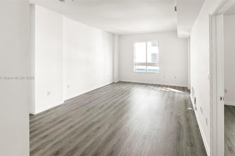 Снять в аренду кондоминиум в Майами, Флорида 1 спальня, 70.51м2, № 1948346 - фото 5