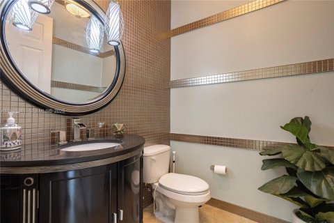 Casa en venta en Parkland, Florida, 5 dormitorios, 383.13 m2 № 2002374 - foto 23