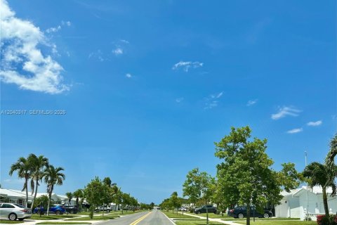 Villa ou maison à vendre à Boynton Beach, Floride: 2 chambres, 132.66 m2 № 2087874 - photo 11