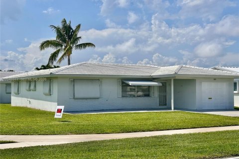 Villa ou maison à vendre à Boynton Beach, Floride: 2 chambres, 132.66 m2 № 2087874 - photo 3