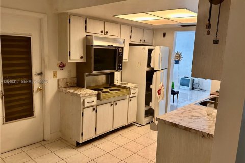 Villa ou maison à vendre à Boynton Beach, Floride: 2 chambres, 132.66 m2 № 2087874 - photo 9
