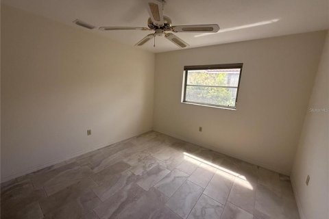Villa ou maison à louer à Punta Gorda, Floride: 4 chambres, 189.8 m2 № 2388599 - photo 17