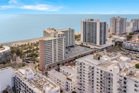 Купить коммерческую недвижимость в Майами-Бич, Флорида № 1985508 - фото 6